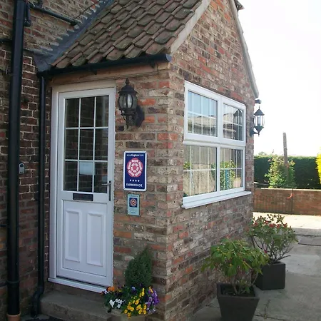 Wood Farm Bed & Breakfast Shipton (North Yorkshire)